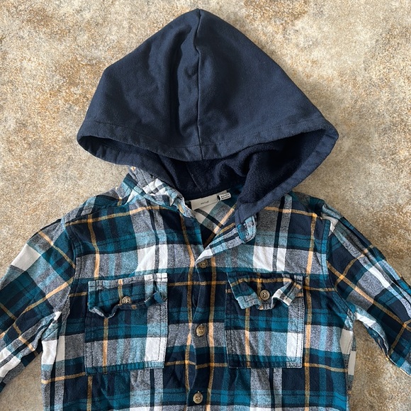 Boys MID Flannel Button Up With Hood - Picture 2 of 6